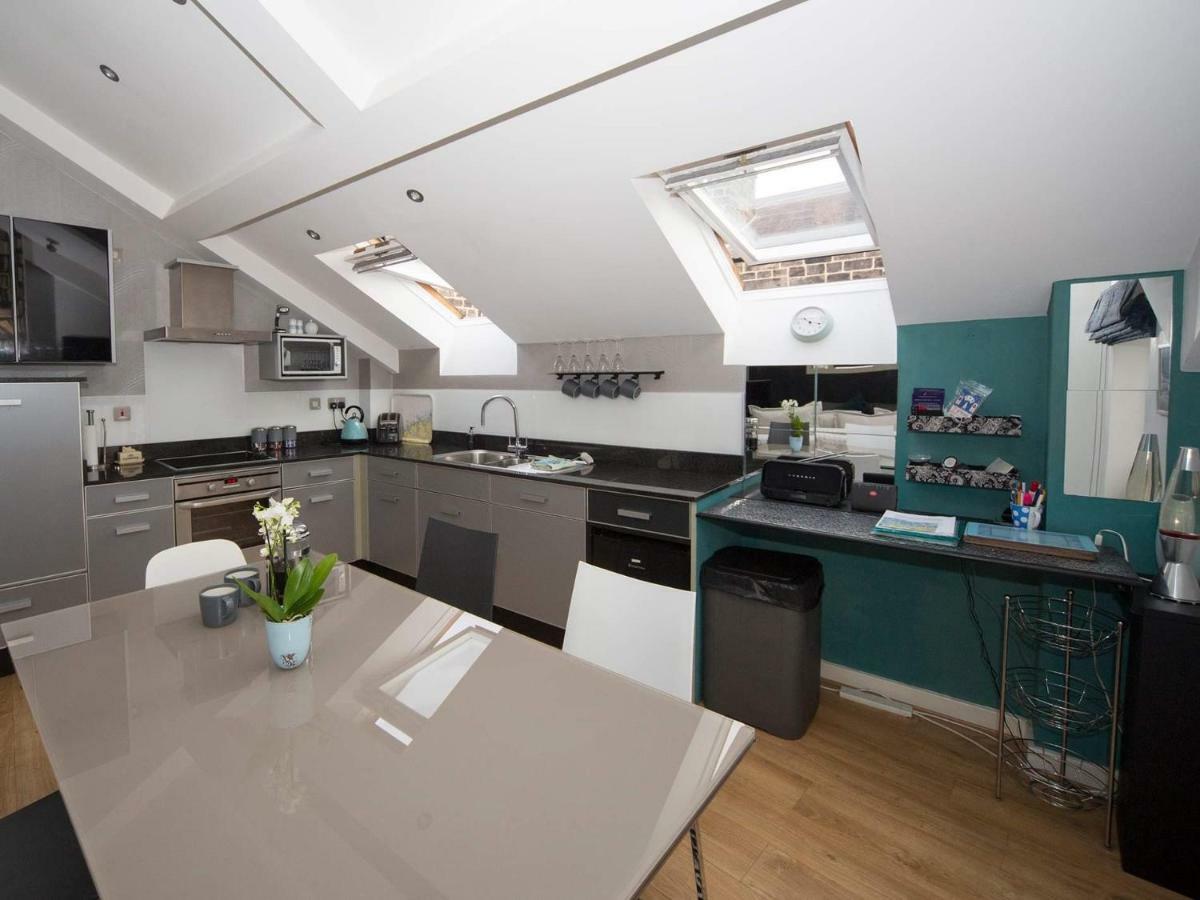Regent Penthouse Villa Harrogate Exteriör bild